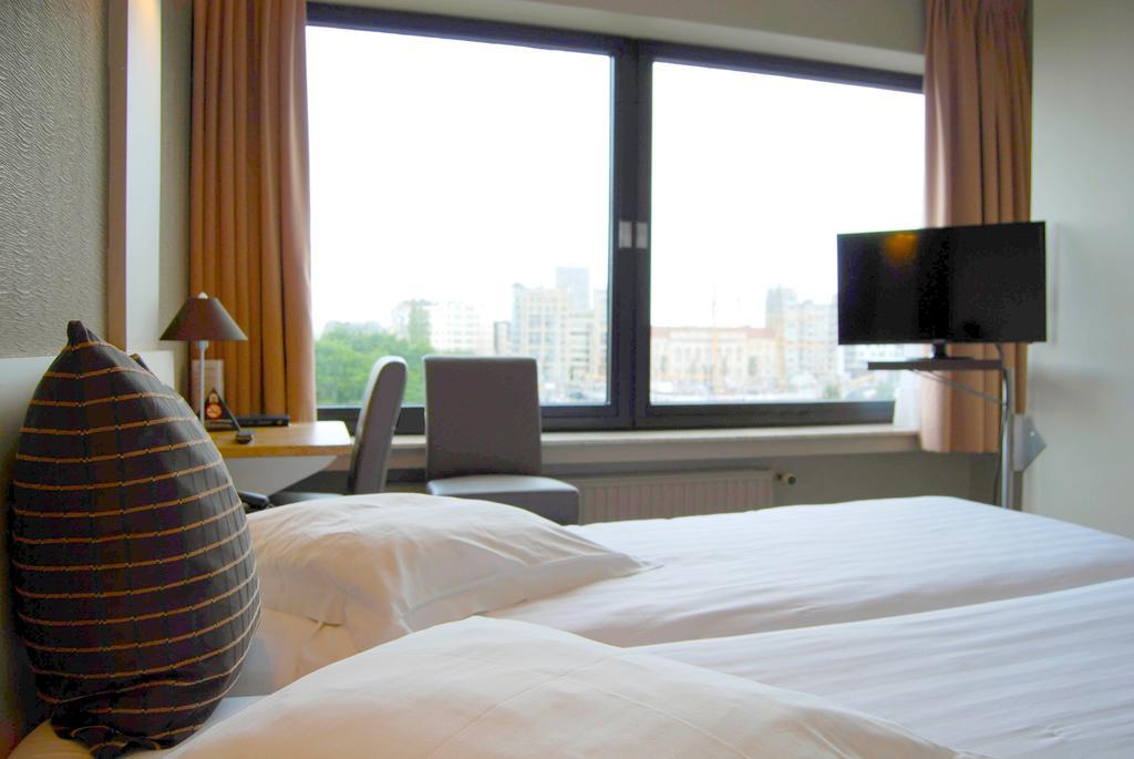 Hotel Melinda ออสเทนด์ ภายนอก รูปภาพ