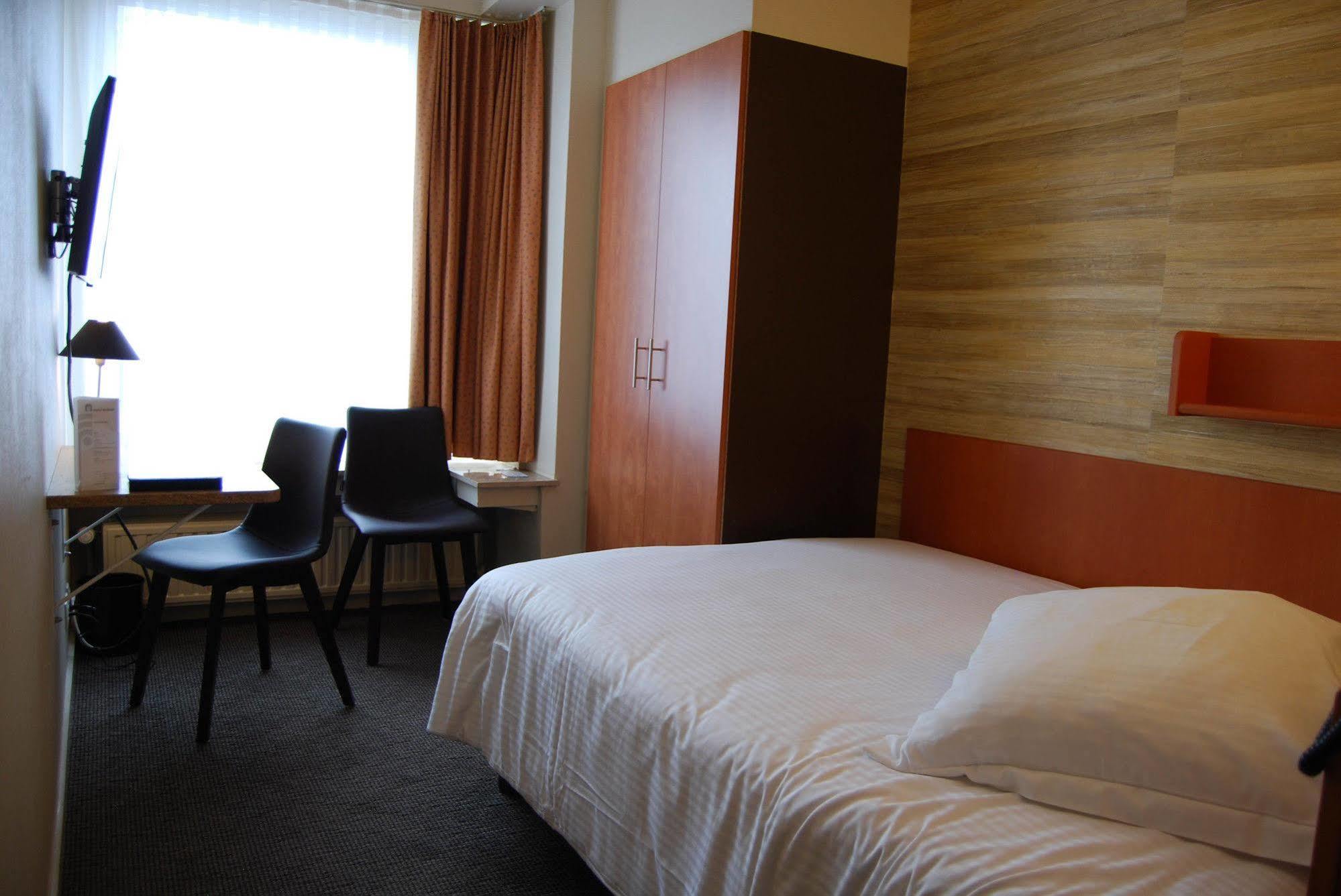 Hotel Melinda ออสเทนด์ ภายนอก รูปภาพ