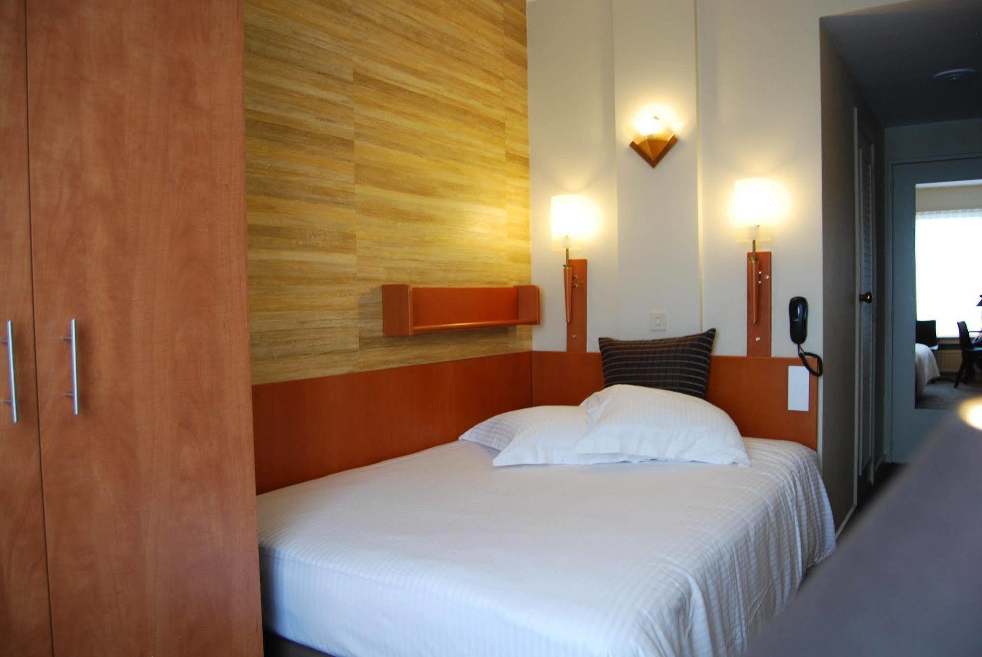Hotel Melinda ออสเทนด์ ภายนอก รูปภาพ