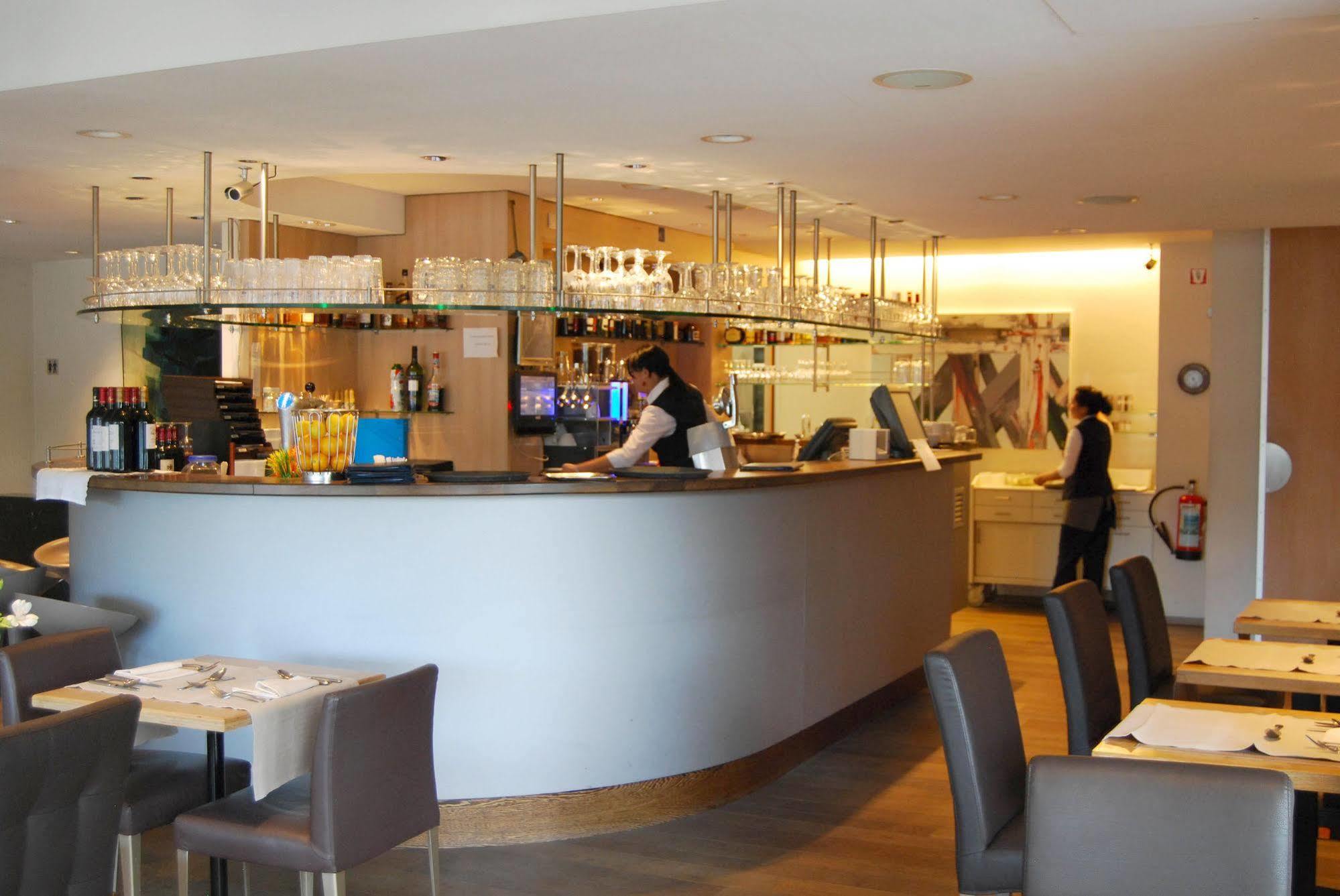Hotel Melinda ออสเทนด์ ภายนอก รูปภาพ